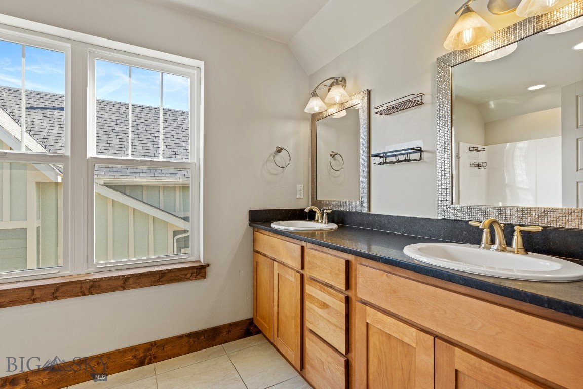 Cottage Park Lane Condos - Residential