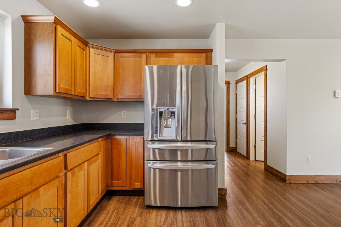 Cottage Park Lane Condos - Residential