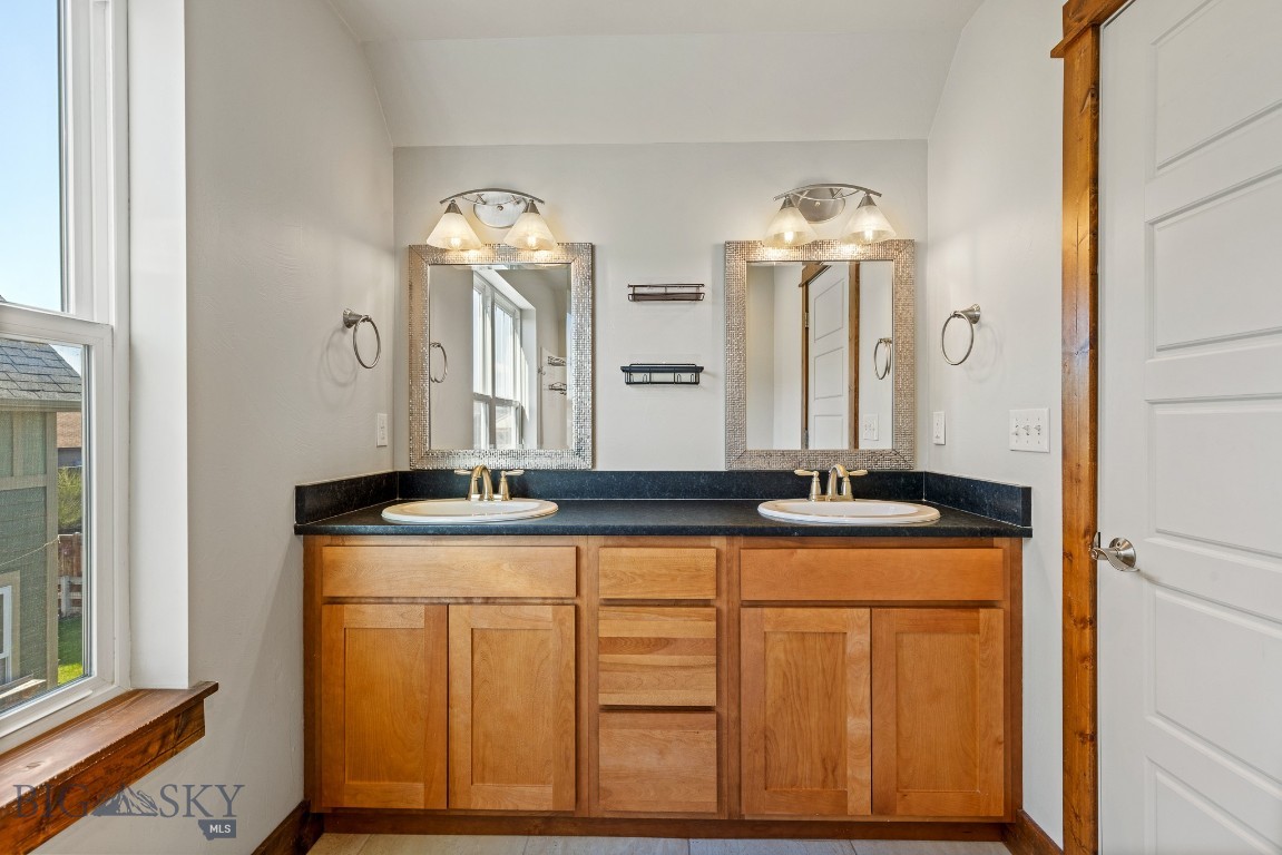 Cottage Park Lane Condos - Residential