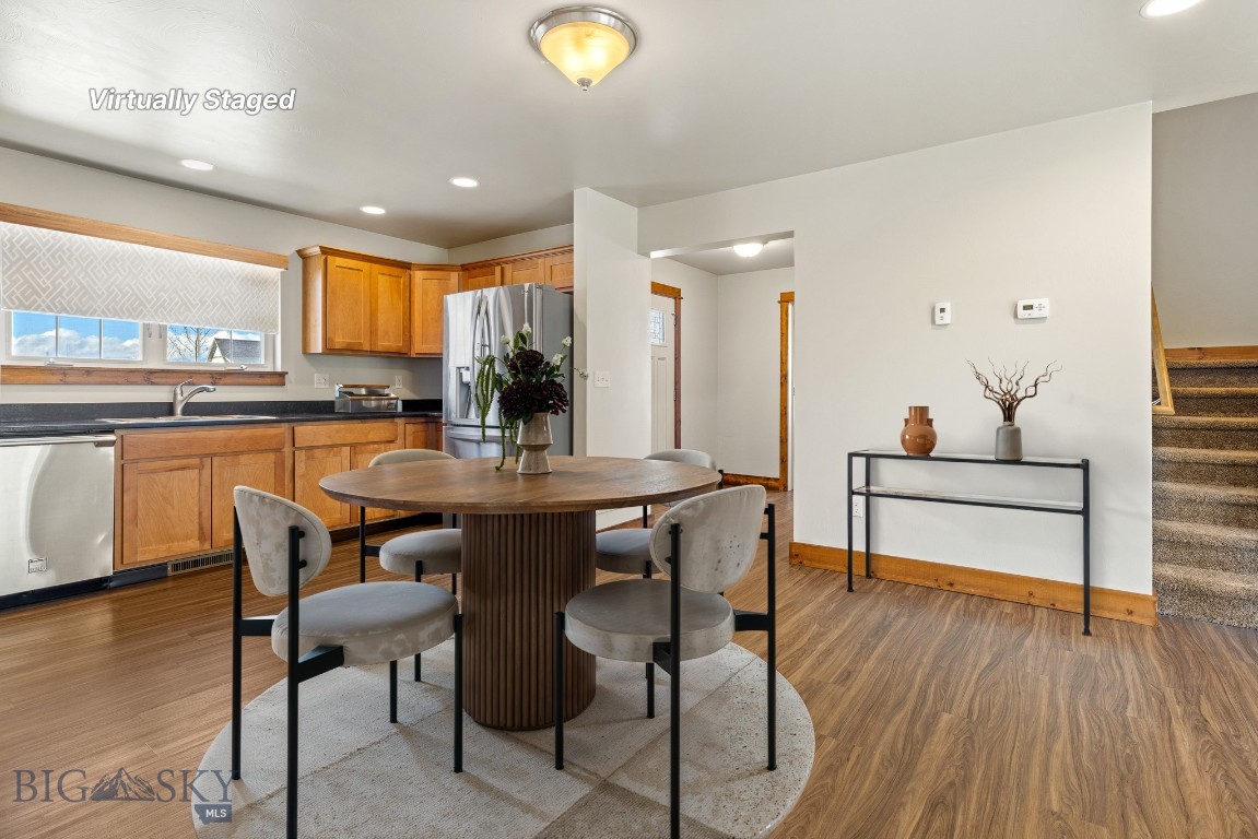 Cottage Park Lane Condos - Residential