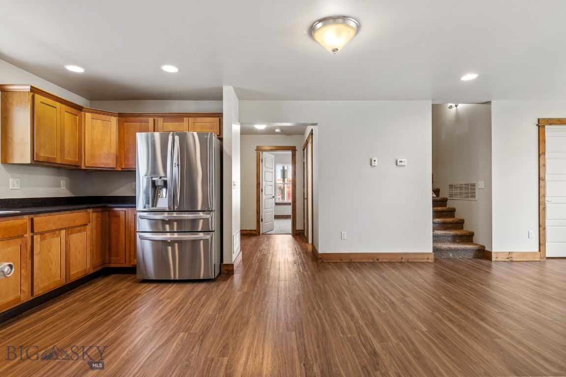Cottage Park Lane Condos - Residential