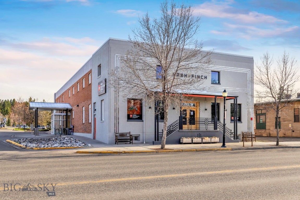 612 East Main Street