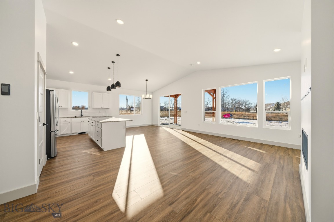 Manhattan Meadows - Residential