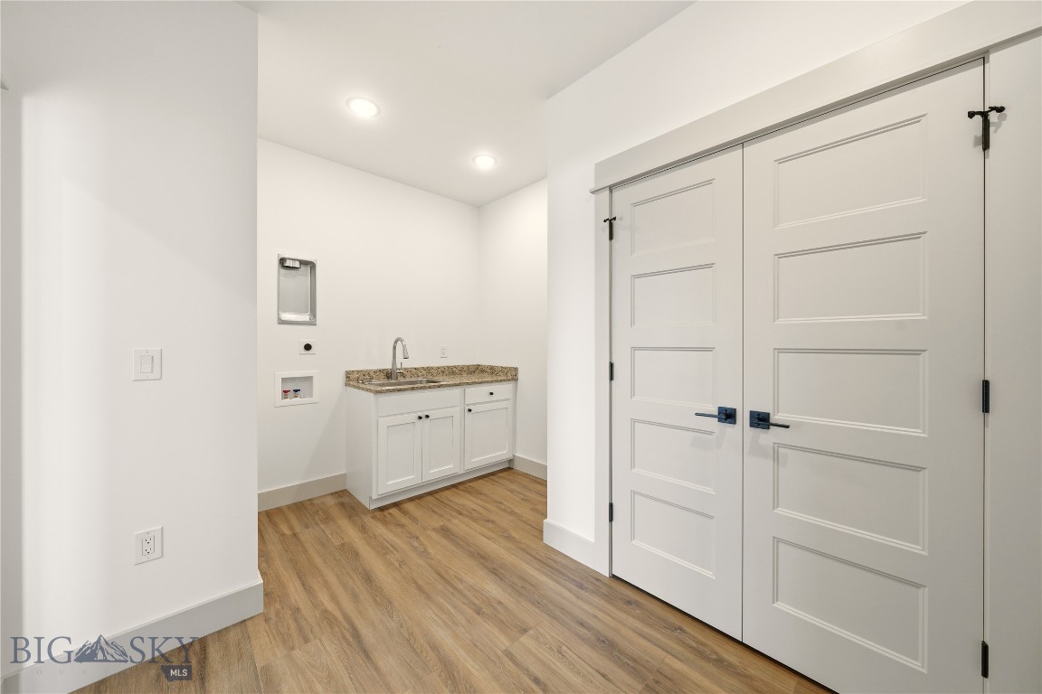 Manhattan Meadows - Residential