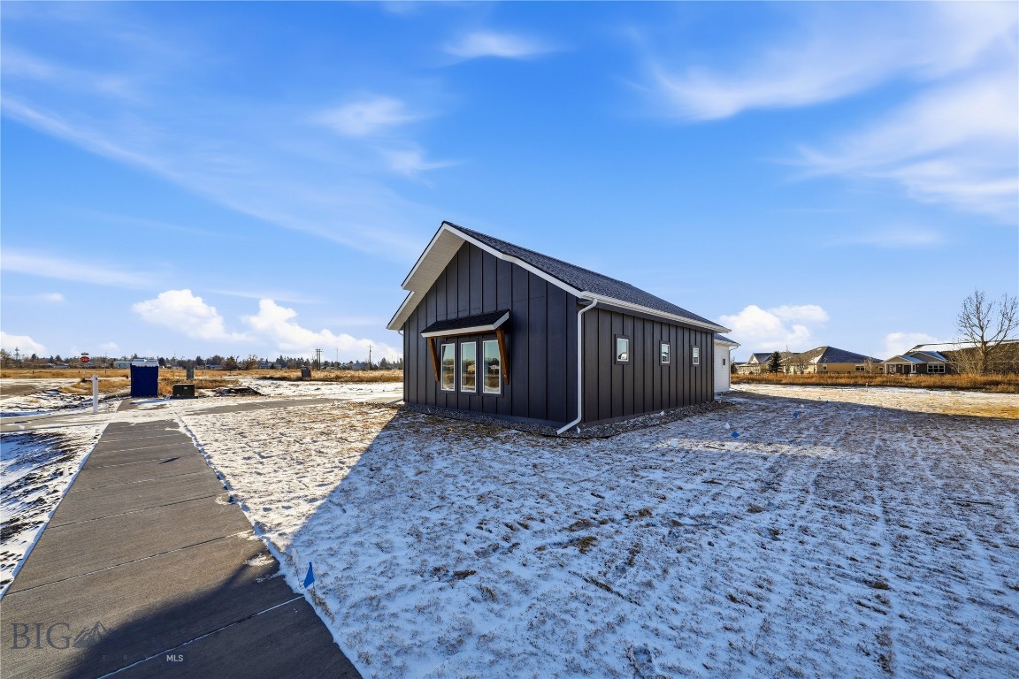 Manhattan Meadows - Residential