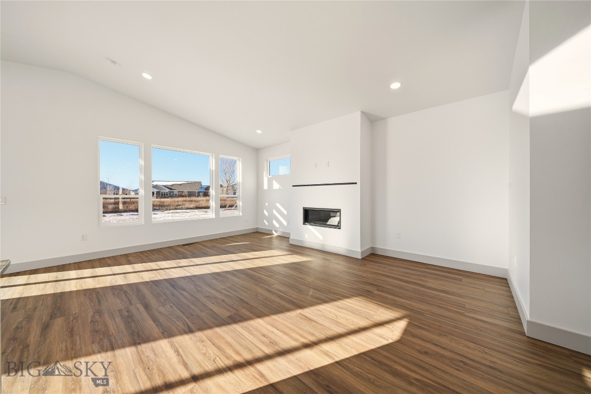 Manhattan Meadows - Residential