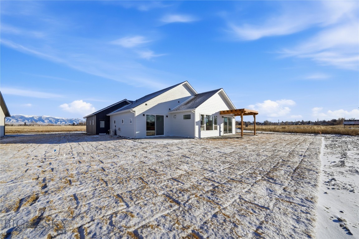 Manhattan Meadows - Residential