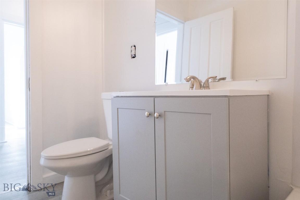 Butte, Montana 59701, United States, 3 Bedrooms Bedrooms, ,2 BathroomsBathrooms,Residential,Pending,6346