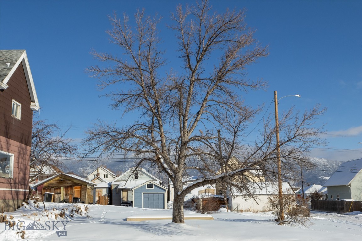 Butte, Montana 59701, United States, 3 Bedrooms Bedrooms, ,2 BathroomsBathrooms,Residential,Pending,6346