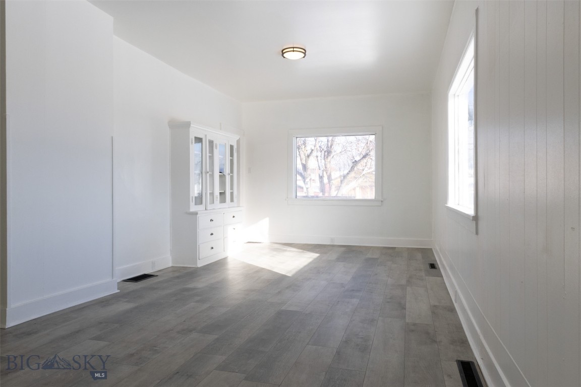 Butte, Montana 59701, United States, 3 Bedrooms Bedrooms, ,2 BathroomsBathrooms,Residential,Pending,6346