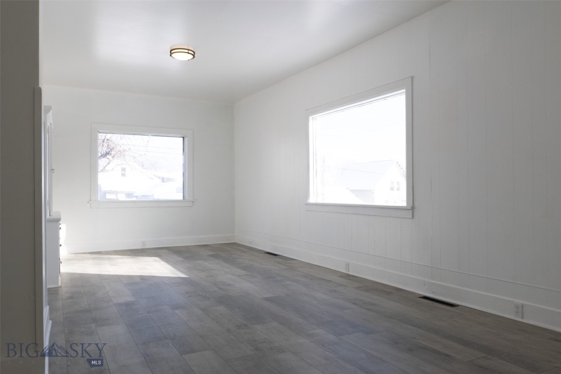 Butte, Montana 59701, United States, 3 Bedrooms Bedrooms, ,2 BathroomsBathrooms,Residential,Pending,6346
