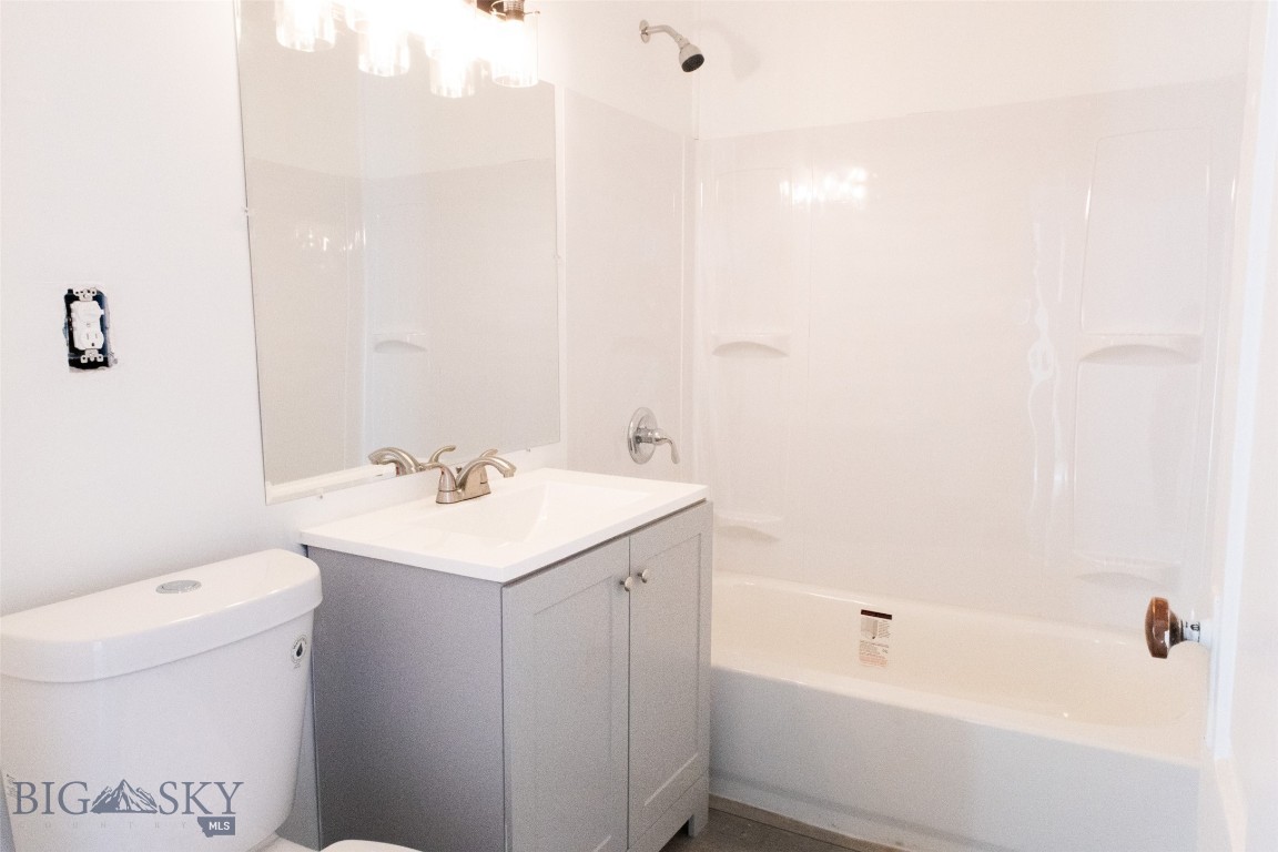 Butte, Montana 59701, United States, 3 Bedrooms Bedrooms, ,2 BathroomsBathrooms,Residential,Pending,6346