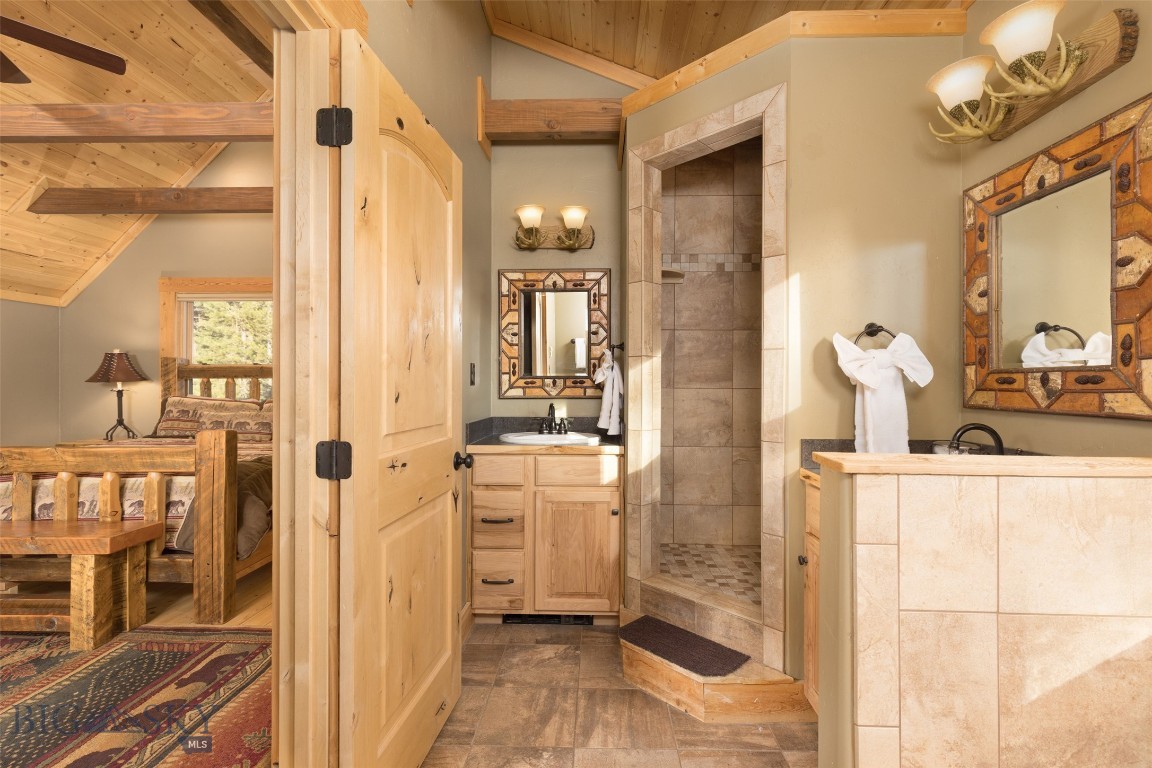 Lazy Acres - Residential