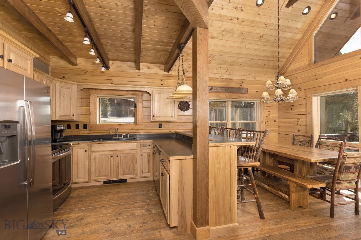 Lazy Acres - Residential