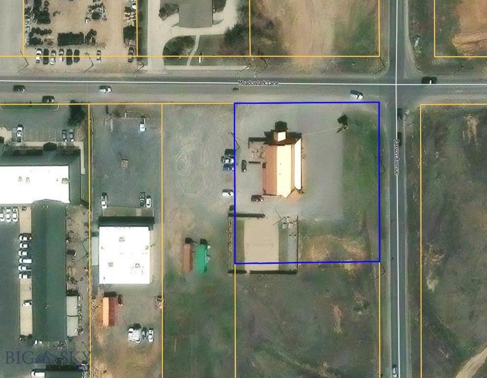 1800 Meadowlark Lane