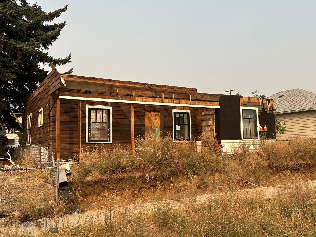 Butte, Montana 59701, United States, 2 Bedrooms Bedrooms, ,1 BathroomBathrooms,Land,Pending,44795