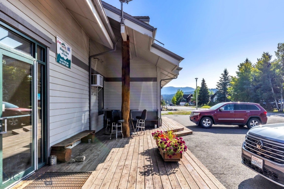 77 Aspen Leaf Drive, #7 7