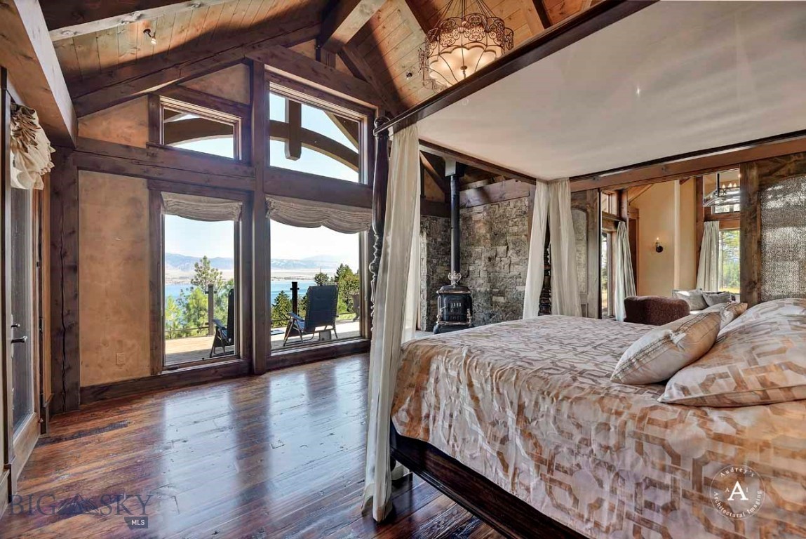 Helena, Montana 59602, United States, 10 Bedrooms Bedrooms, ,8 BathroomsBathrooms,Residential,Pending,61716