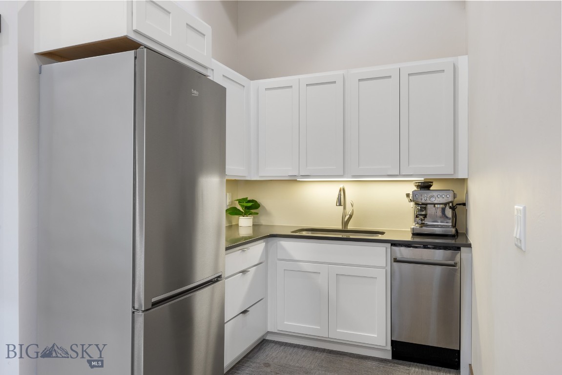 Baxter Meadows - Commercial Lease