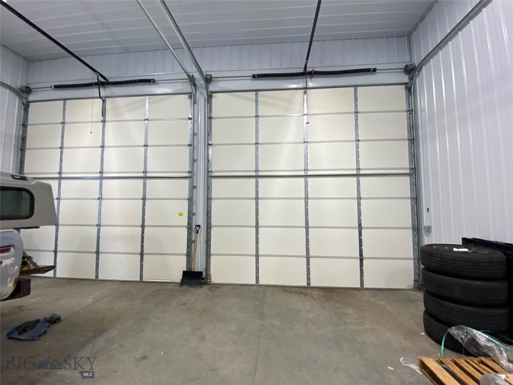 Lazy J South - Commercial Sale