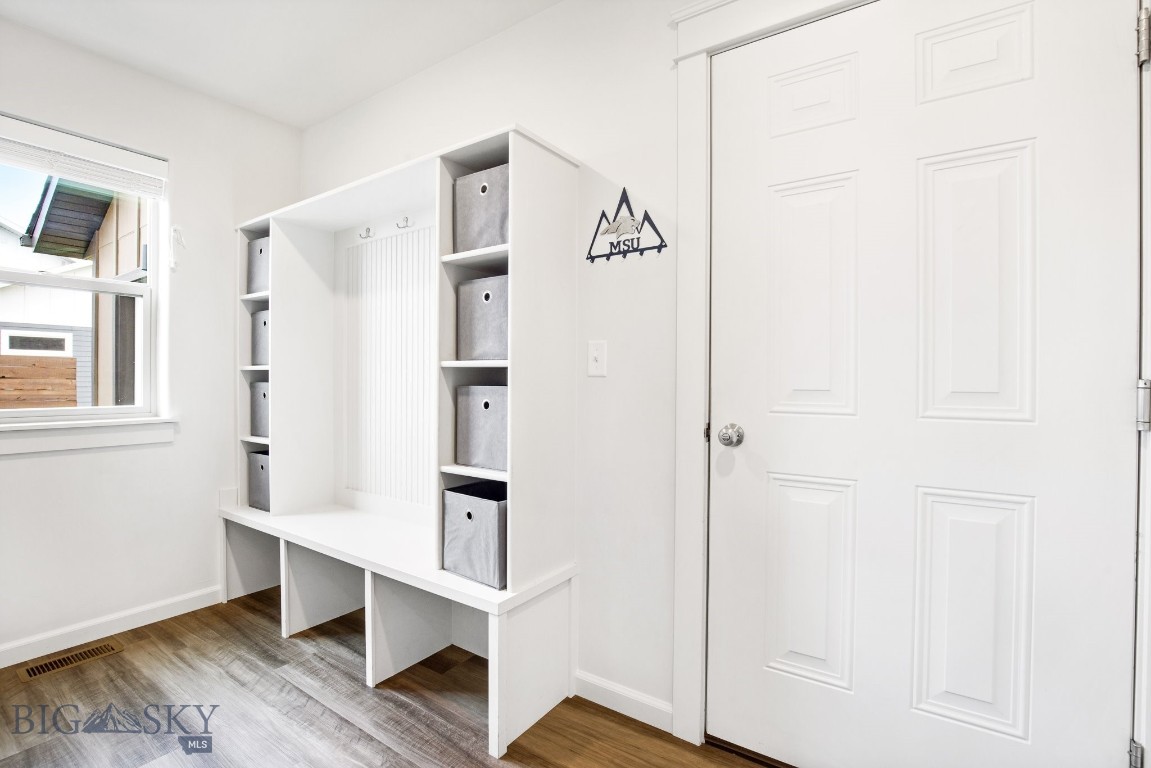 Belgrade, Montana 59714, United States, 4 Bedrooms Bedrooms, ,3 BathroomsBathrooms,Residential,Contingent,60321