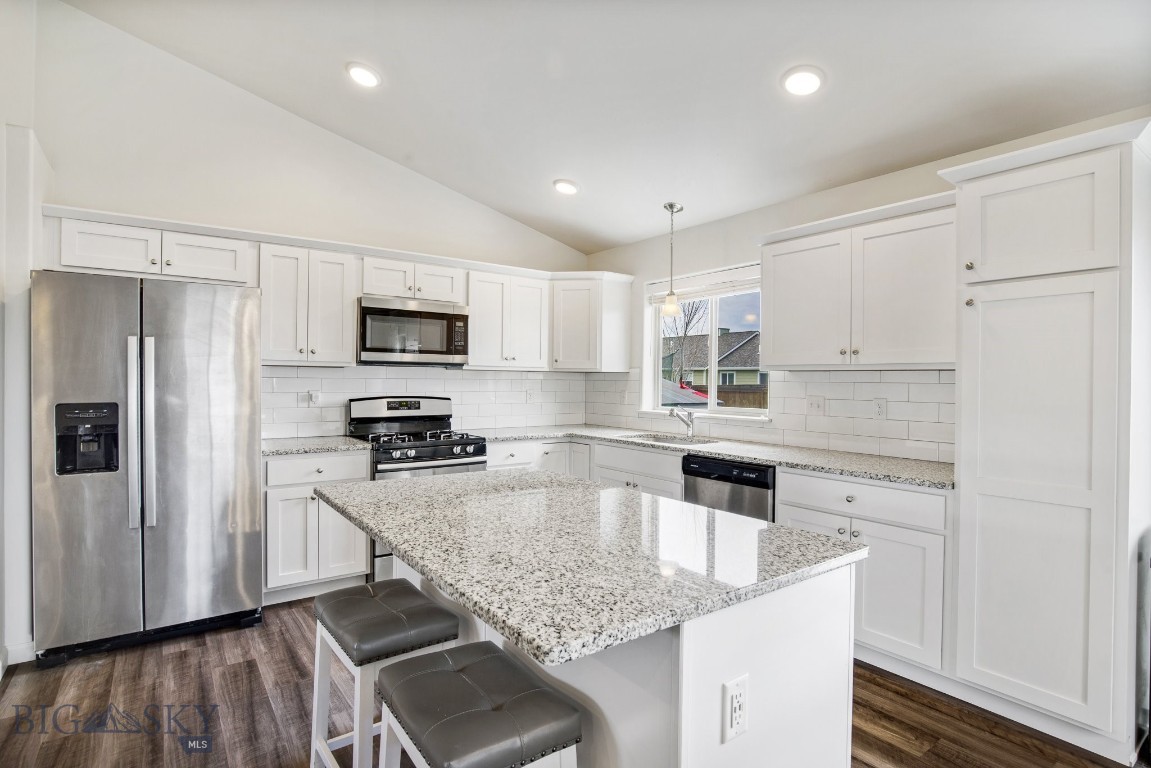 Belgrade, Montana 59714, United States, 4 Bedrooms Bedrooms, ,3 BathroomsBathrooms,Residential,Contingent,60321