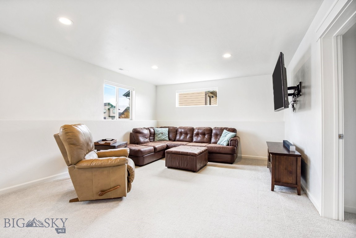 Belgrade, Montana 59714, United States, 4 Bedrooms Bedrooms, ,3 BathroomsBathrooms,Residential,Contingent,60321