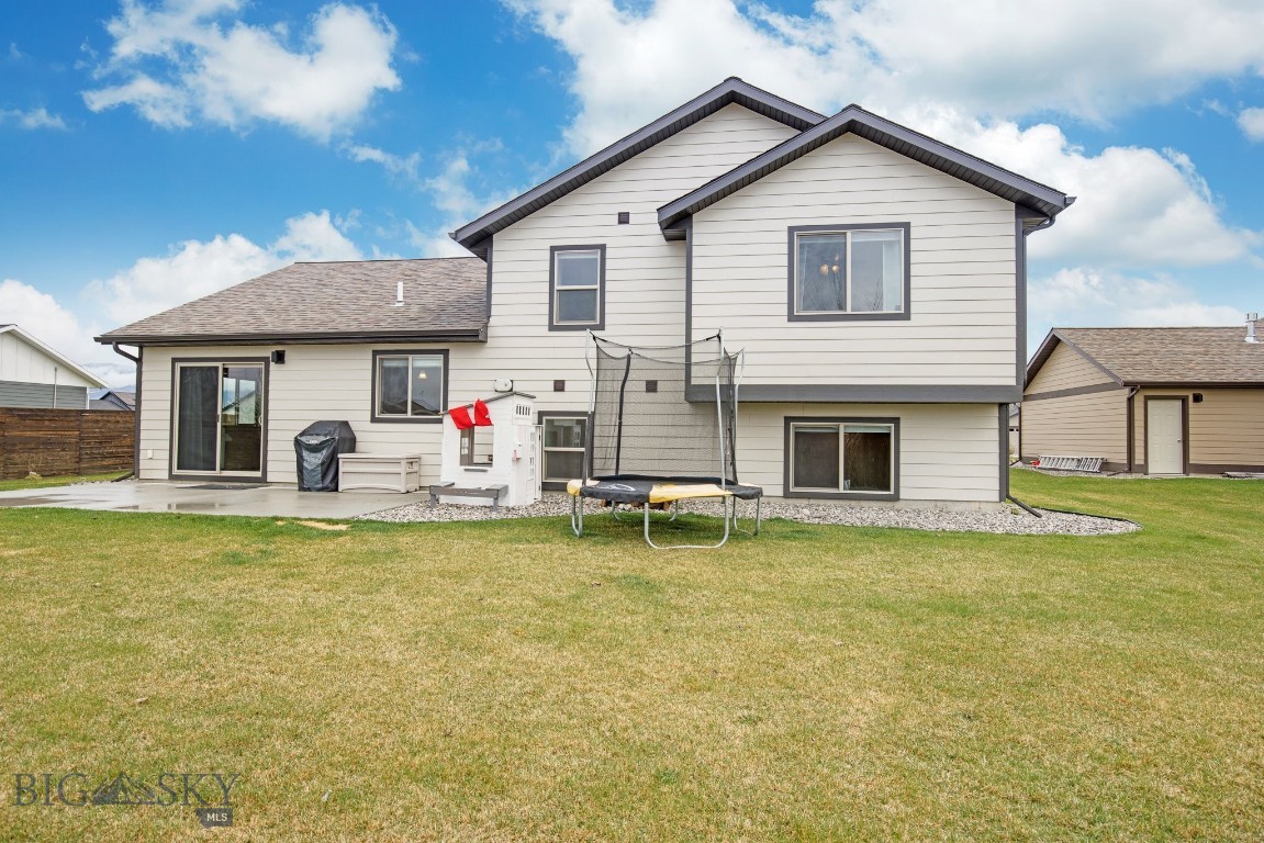 Belgrade, Montana 59714, United States, 4 Bedrooms Bedrooms, ,3 BathroomsBathrooms,Residential,Contingent,60321