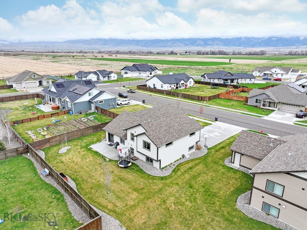 Belgrade, Montana 59714, United States, 4 Bedrooms Bedrooms, ,3 BathroomsBathrooms,Residential,Contingent,60321