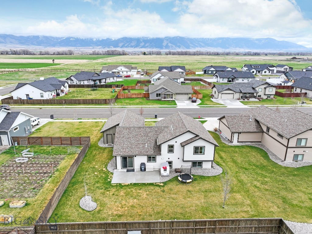 Belgrade, Montana 59714, United States, 4 Bedrooms Bedrooms, ,3 BathroomsBathrooms,Residential,Contingent,60321