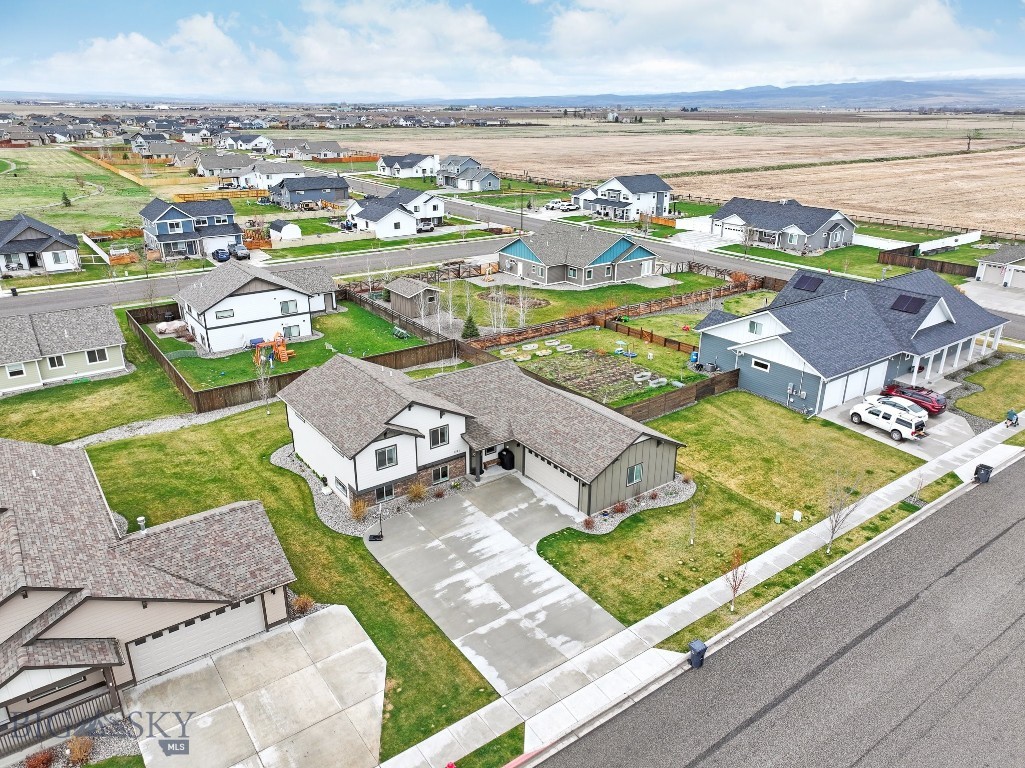 Belgrade, Montana 59714, United States, 4 Bedrooms Bedrooms, ,3 BathroomsBathrooms,Residential,Contingent,60321