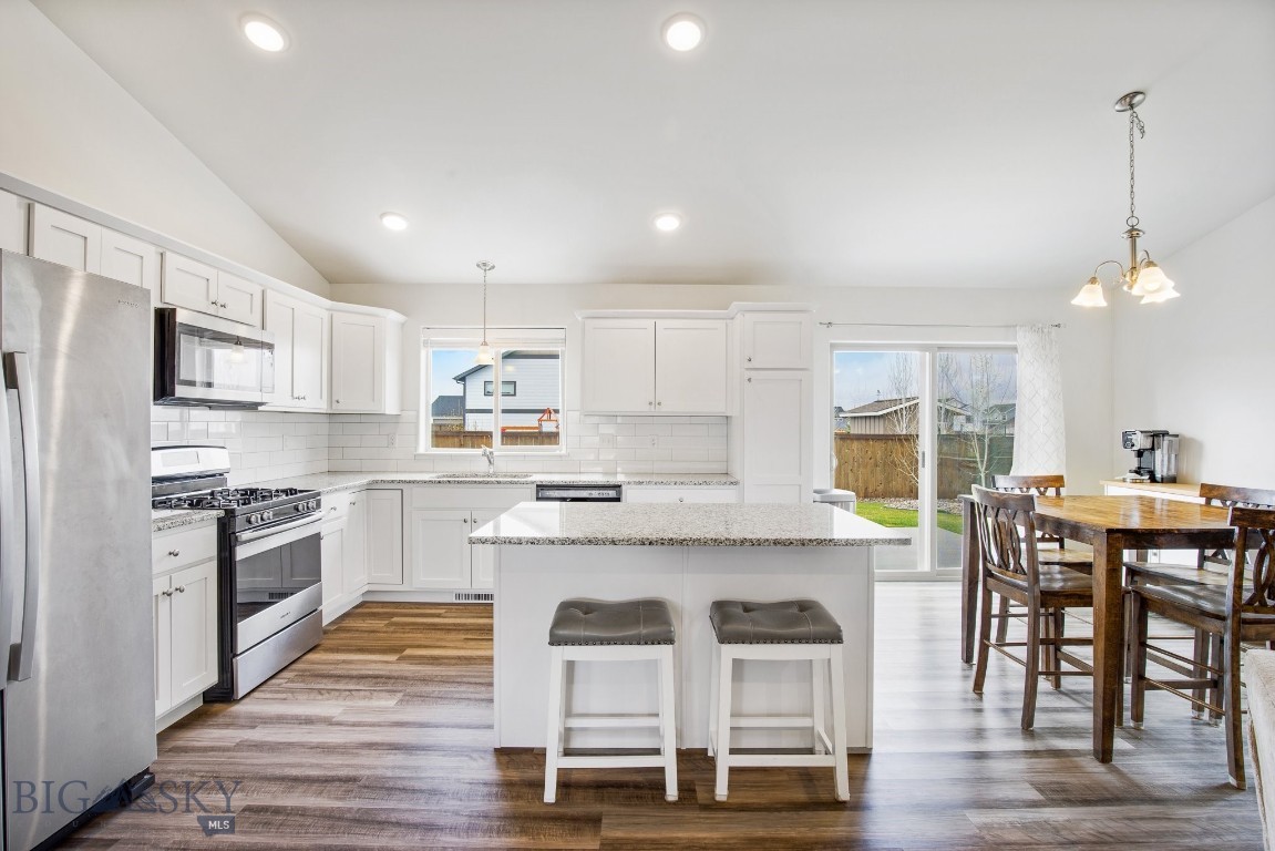 Belgrade, Montana 59714, United States, 4 Bedrooms Bedrooms, ,3 BathroomsBathrooms,Residential,Contingent,60321