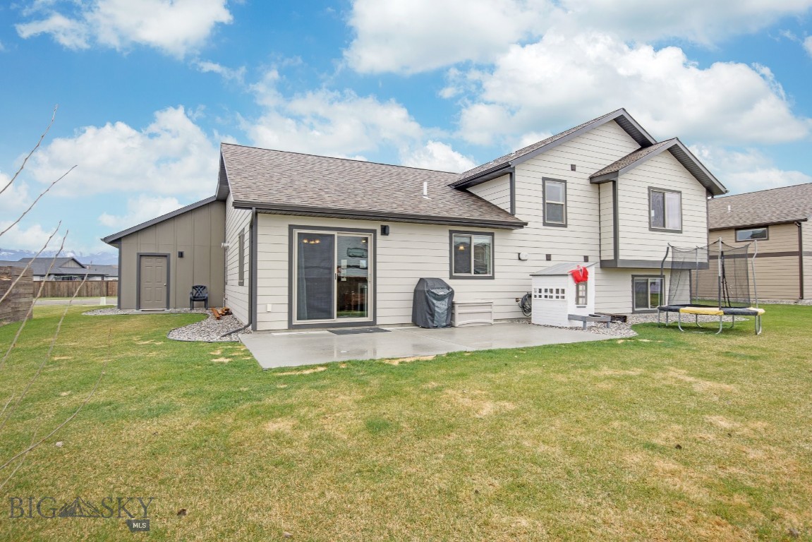 Belgrade, Montana 59714, United States, 4 Bedrooms Bedrooms, ,3 BathroomsBathrooms,Residential,Contingent,60321