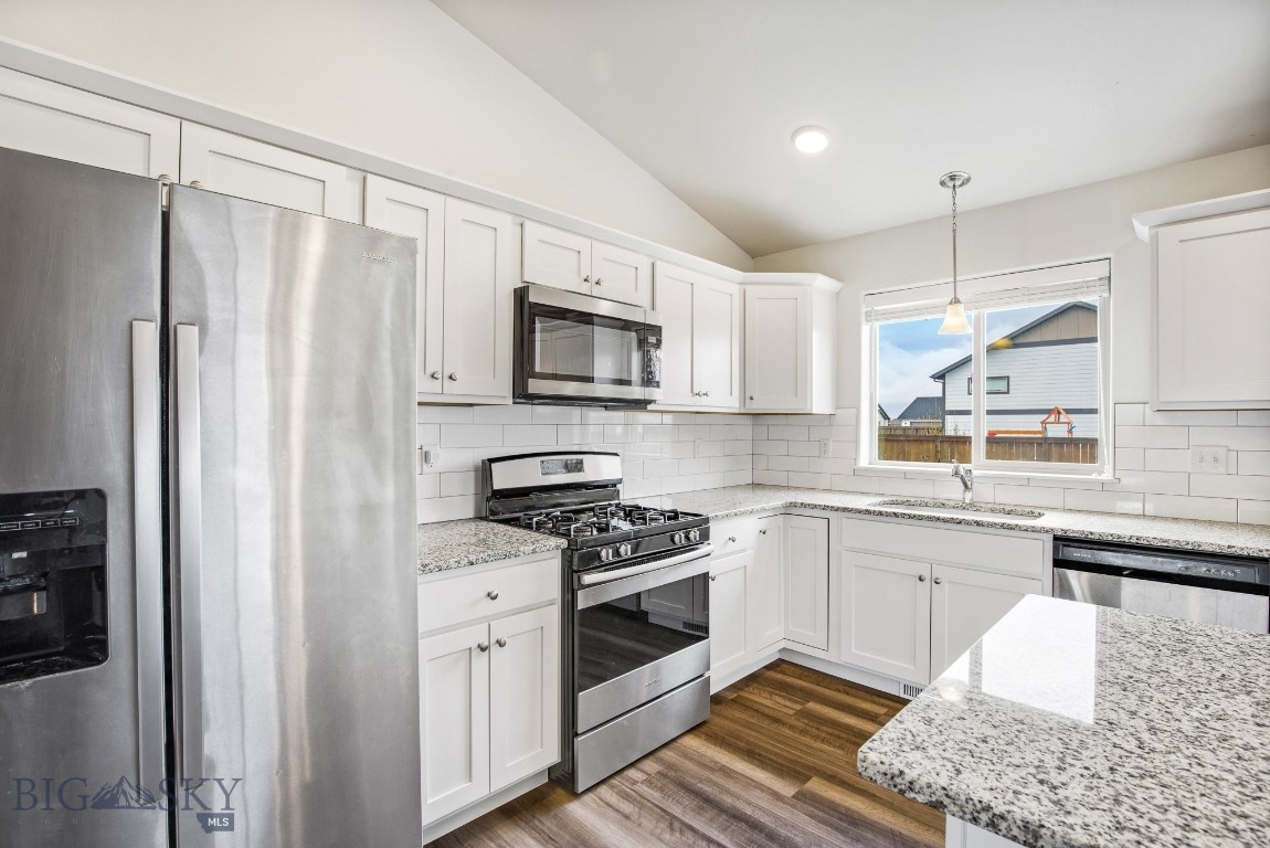 Belgrade, Montana 59714, United States, 4 Bedrooms Bedrooms, ,3 BathroomsBathrooms,Residential,Contingent,60321