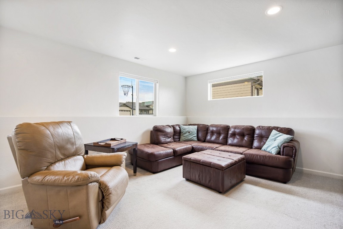 Belgrade, Montana 59714, United States, 4 Bedrooms Bedrooms, ,3 BathroomsBathrooms,Residential,Contingent,60321