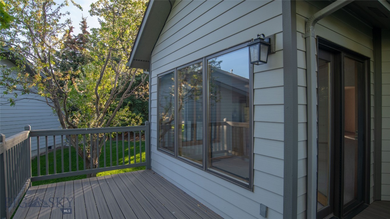 Highwood Est condo - Residential