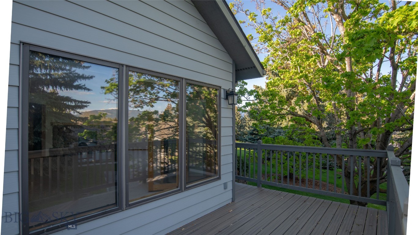 Highwood Est condo - Residential