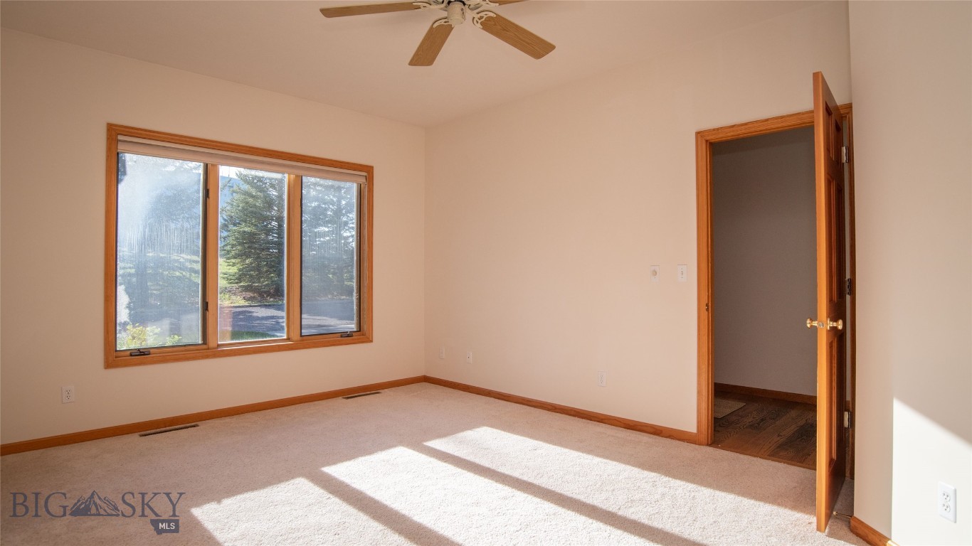 Highwood Est condo - Residential