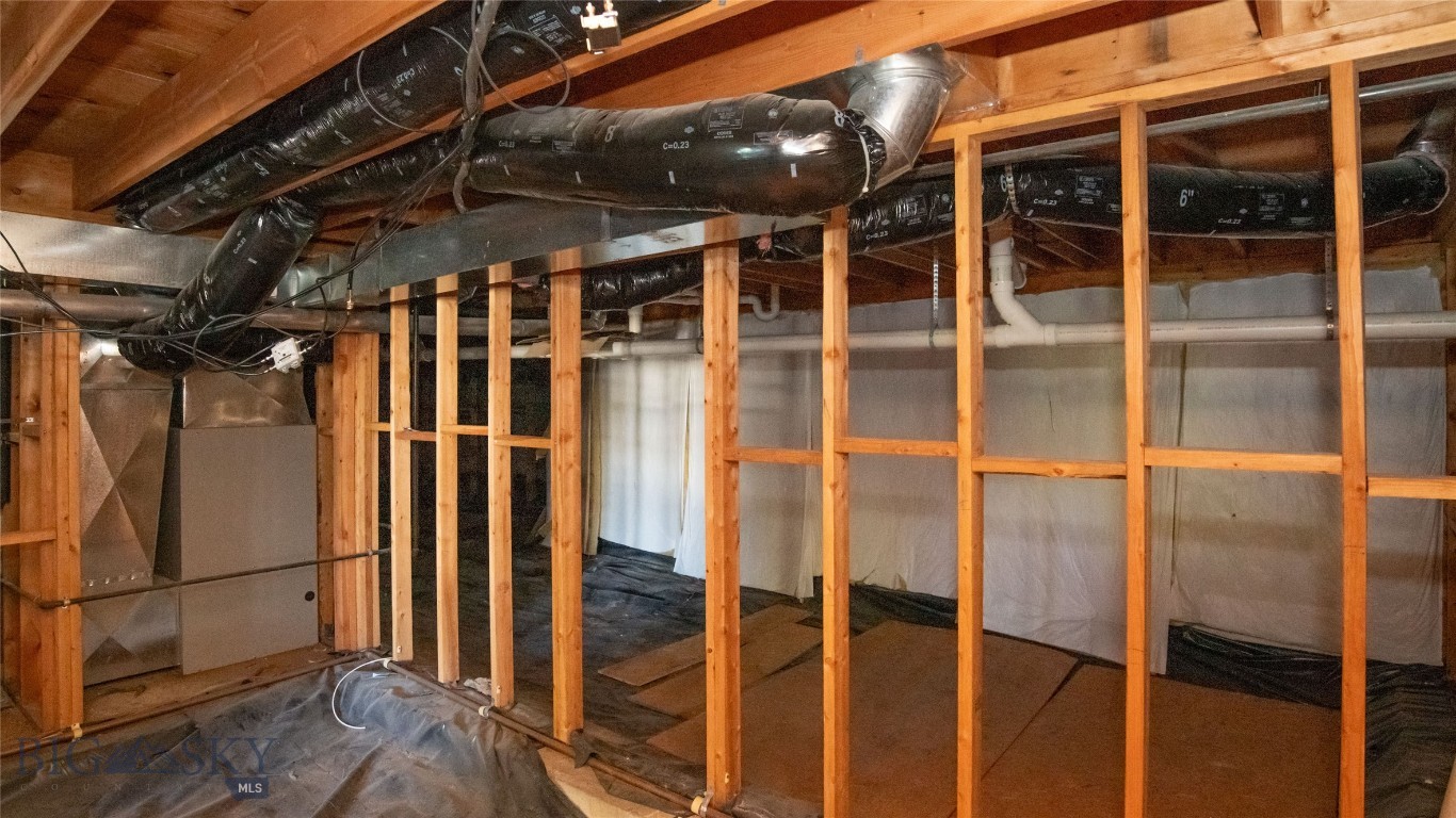 Highwood Est condo - Residential