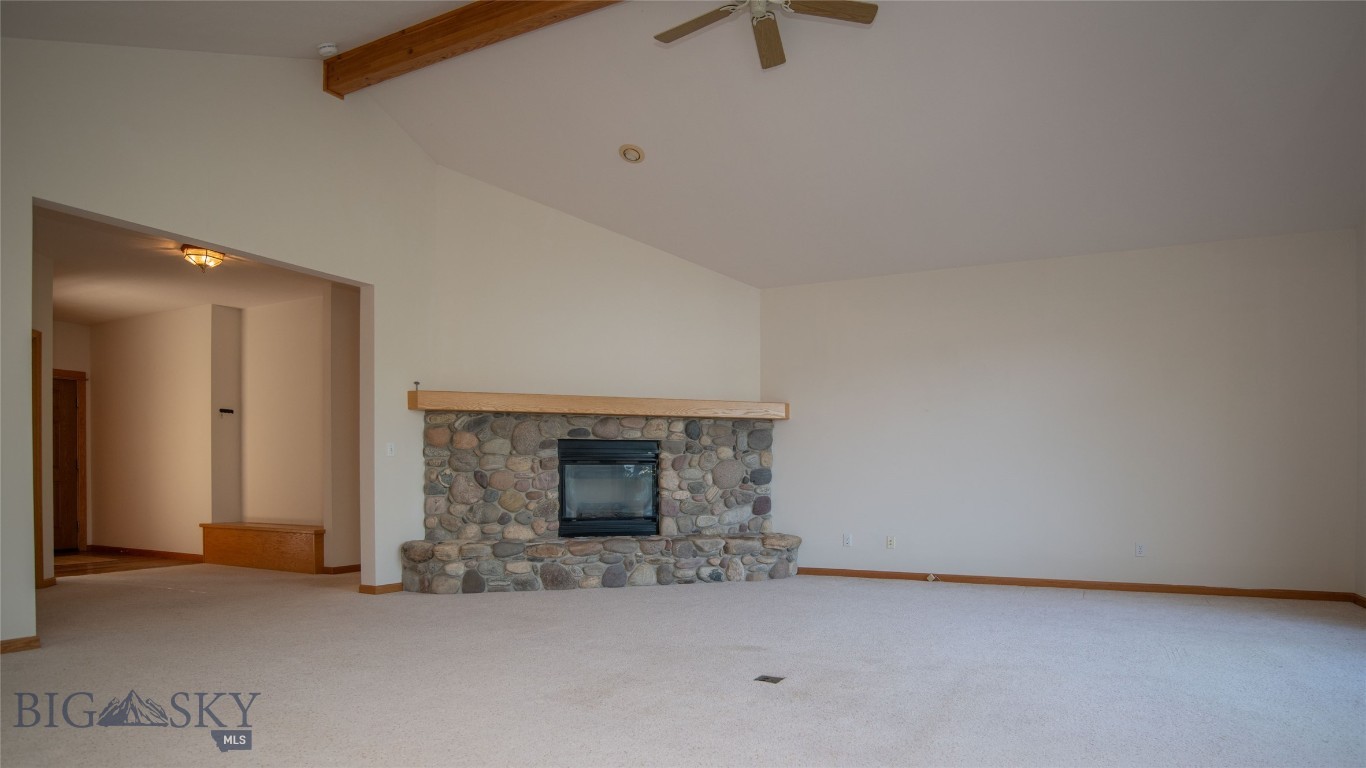 Highwood Est condo - Residential