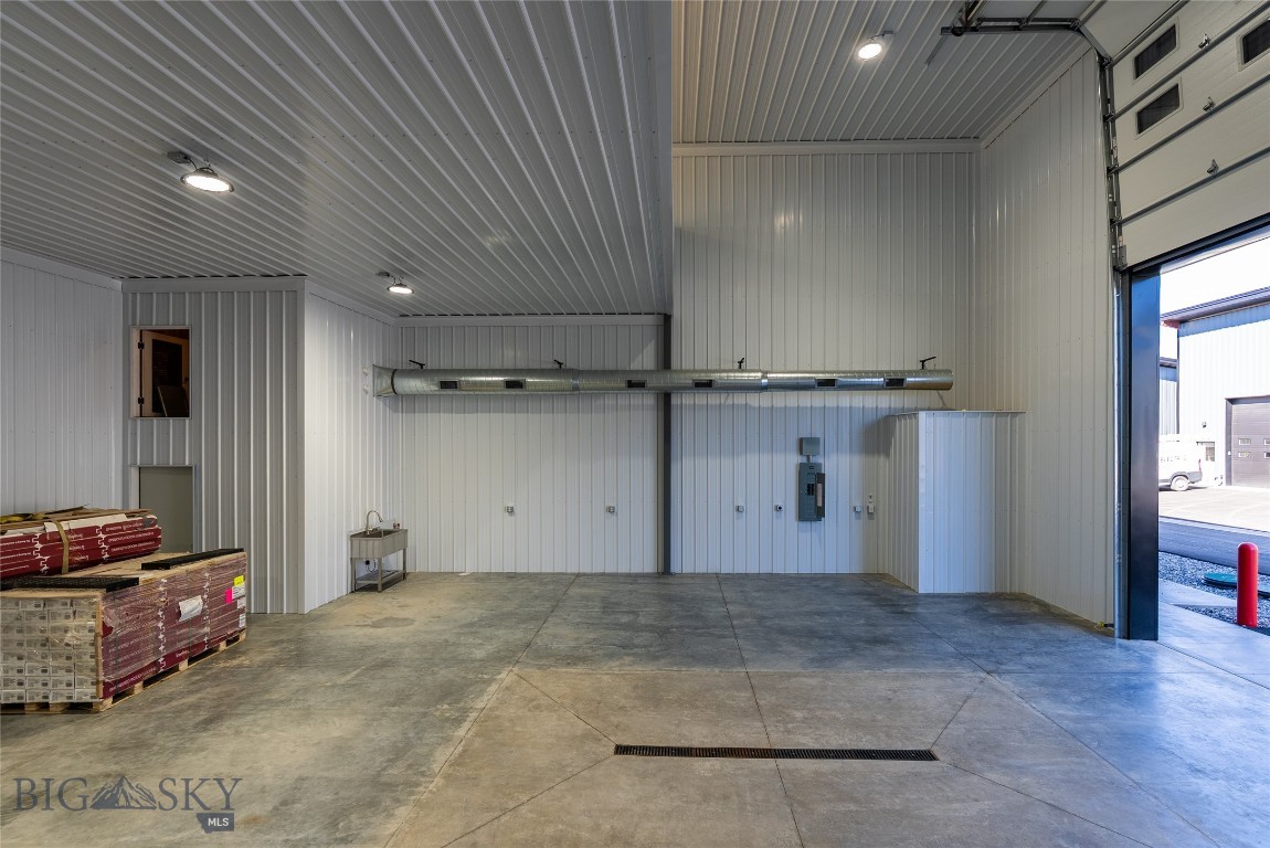 Blackfoot Hills - Commercial Sale