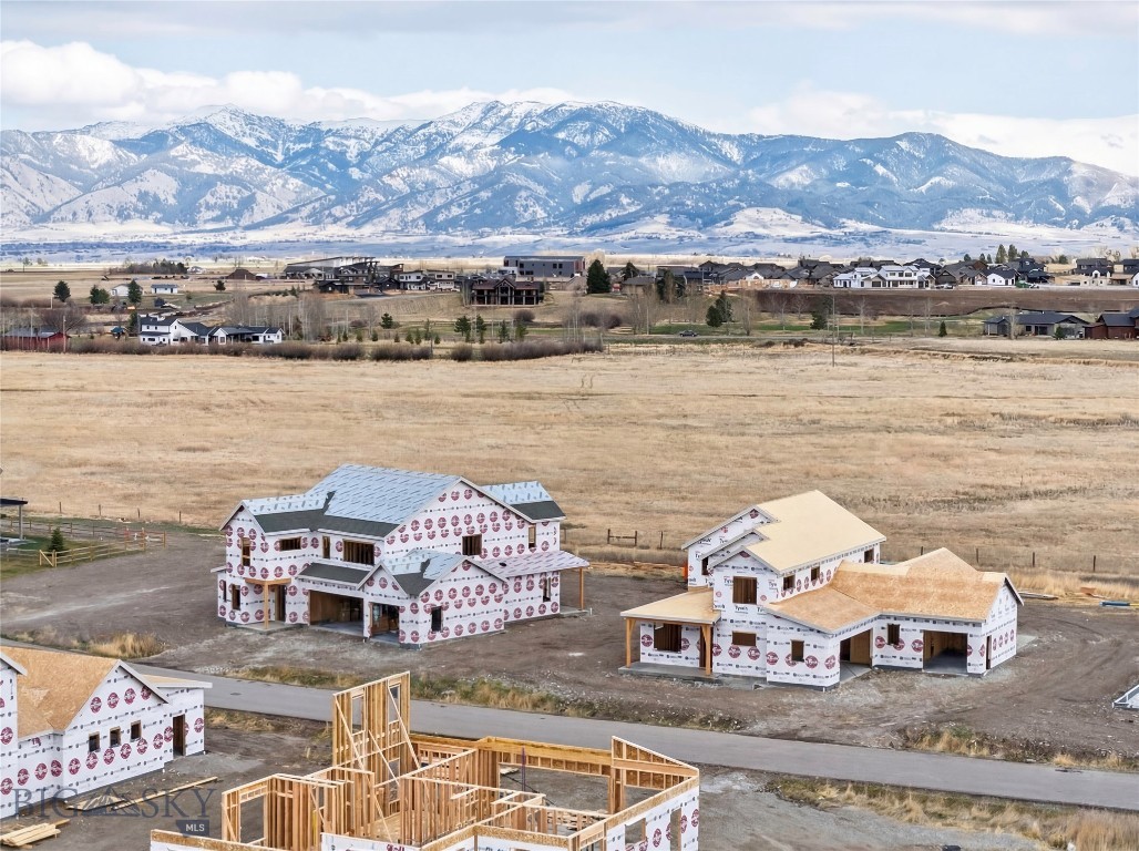 Creekside Meadows - Residential