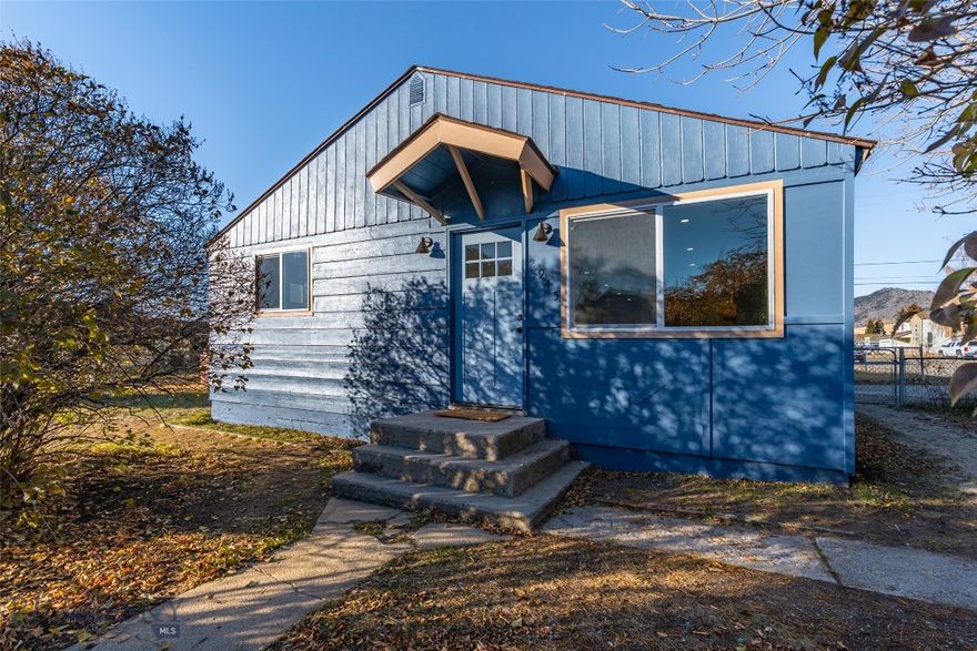 Stop scrolling—this Butte charmer might be exactly what you’ve been waiting for! Located within city limits, this fully renovated home 2-bedroom, 1-bath home offers 973 sq ft of smart, functional living on a 6,300 sq ft lot. Built in 1954, it features an attached garage, a practical layout, and a spacious yard ready for your vision. You'll love the convenience of being close to city parks, schools, shopping, and more—all nestled in a peaceful residential neighborhood. Whether you're planting roots or planning your next move, 2945 Amherst Avenue offers timeless character, flexibility, and a location that works. Come see the potential today!