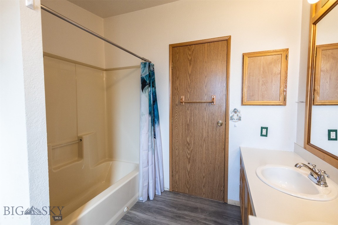 Butte, Montana 59701, United States, 3 Bedrooms Bedrooms, ,2 BathroomsBathrooms,Residential,Contingent,39943