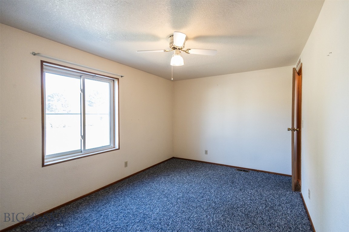 Butte, Montana 59701, United States, 3 Bedrooms Bedrooms, ,2 BathroomsBathrooms,Residential,Contingent,39943