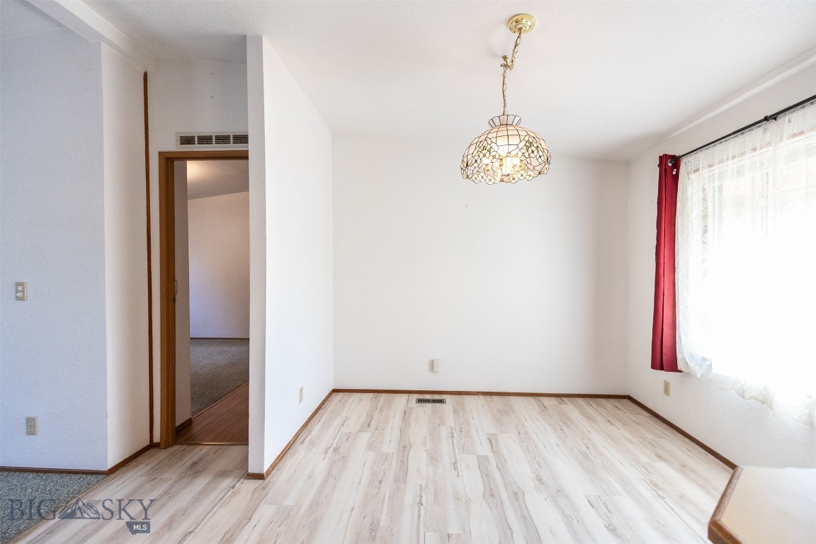 Butte, Montana 59701, United States, 3 Bedrooms Bedrooms, ,2 BathroomsBathrooms,Residential,Contingent,39943