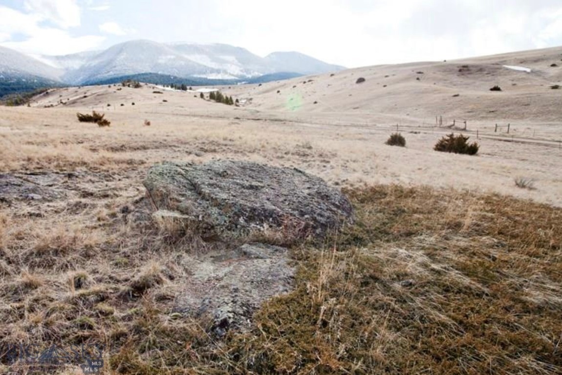 Wineglass Mountain - Land