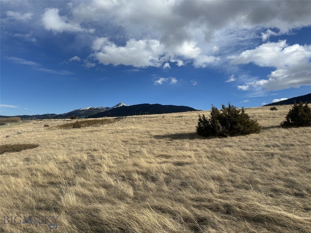 Wineglass Mountain - Land