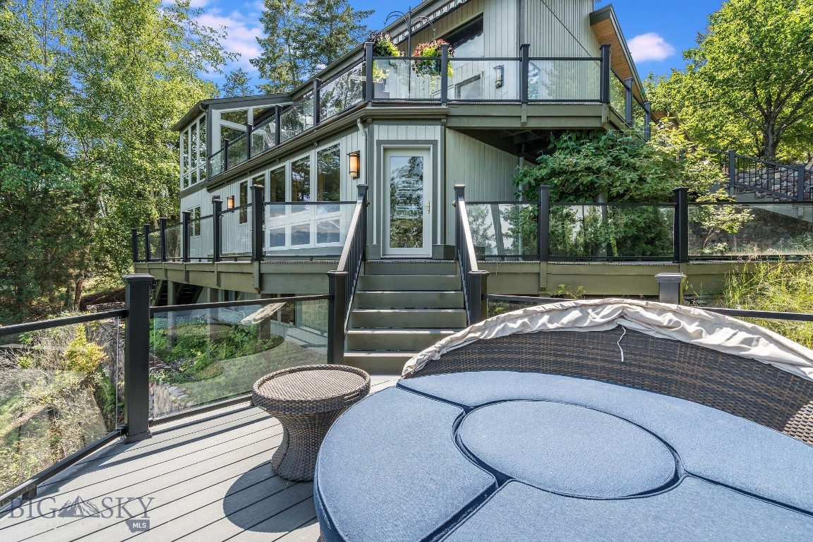 953 Angel Point Road