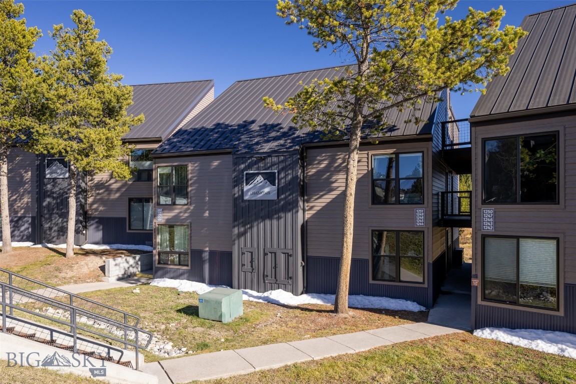 Hill Condos - Residential